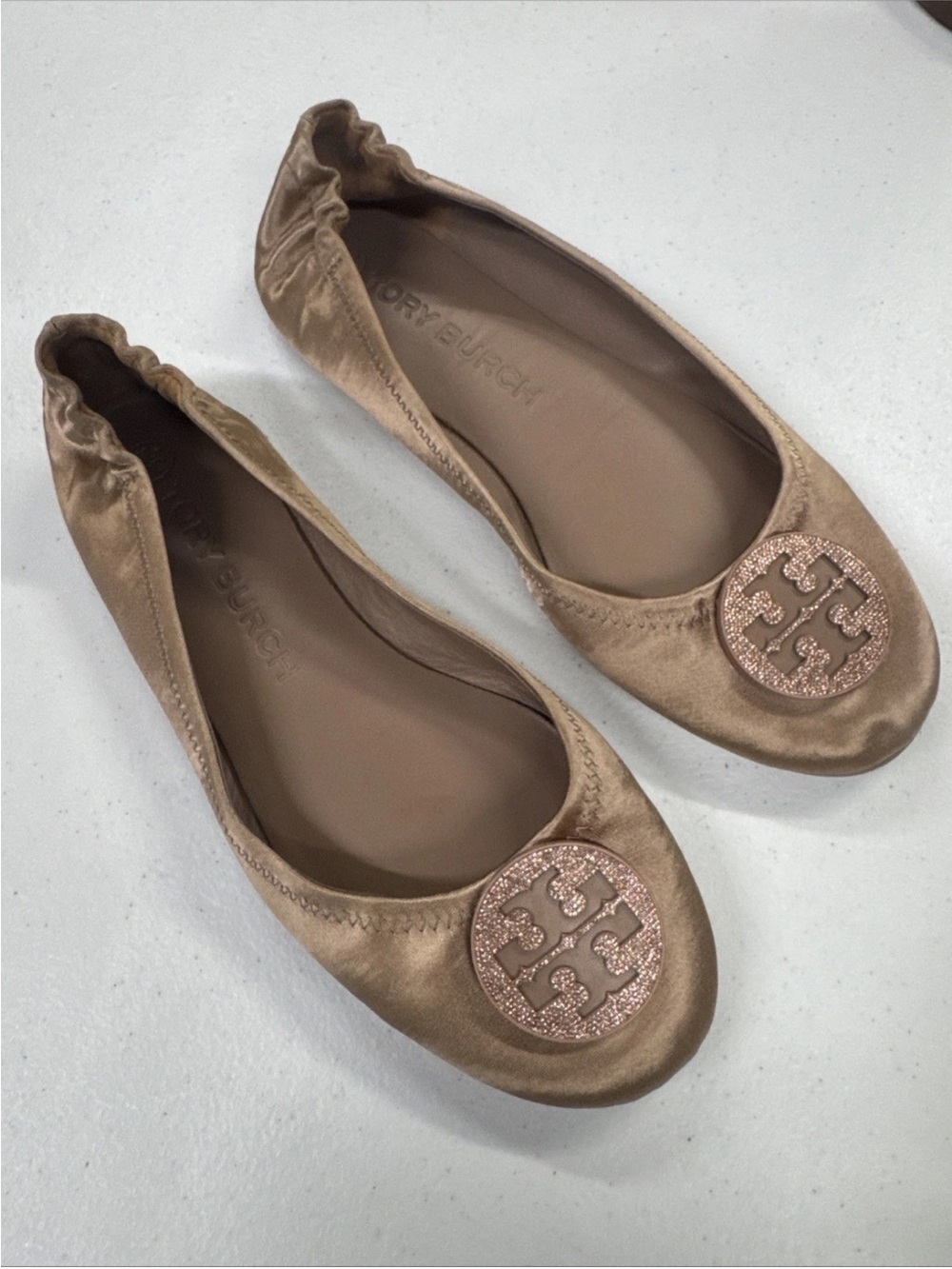 Tory Burch Women's Ballet Flats in shimmering Champagne size 8